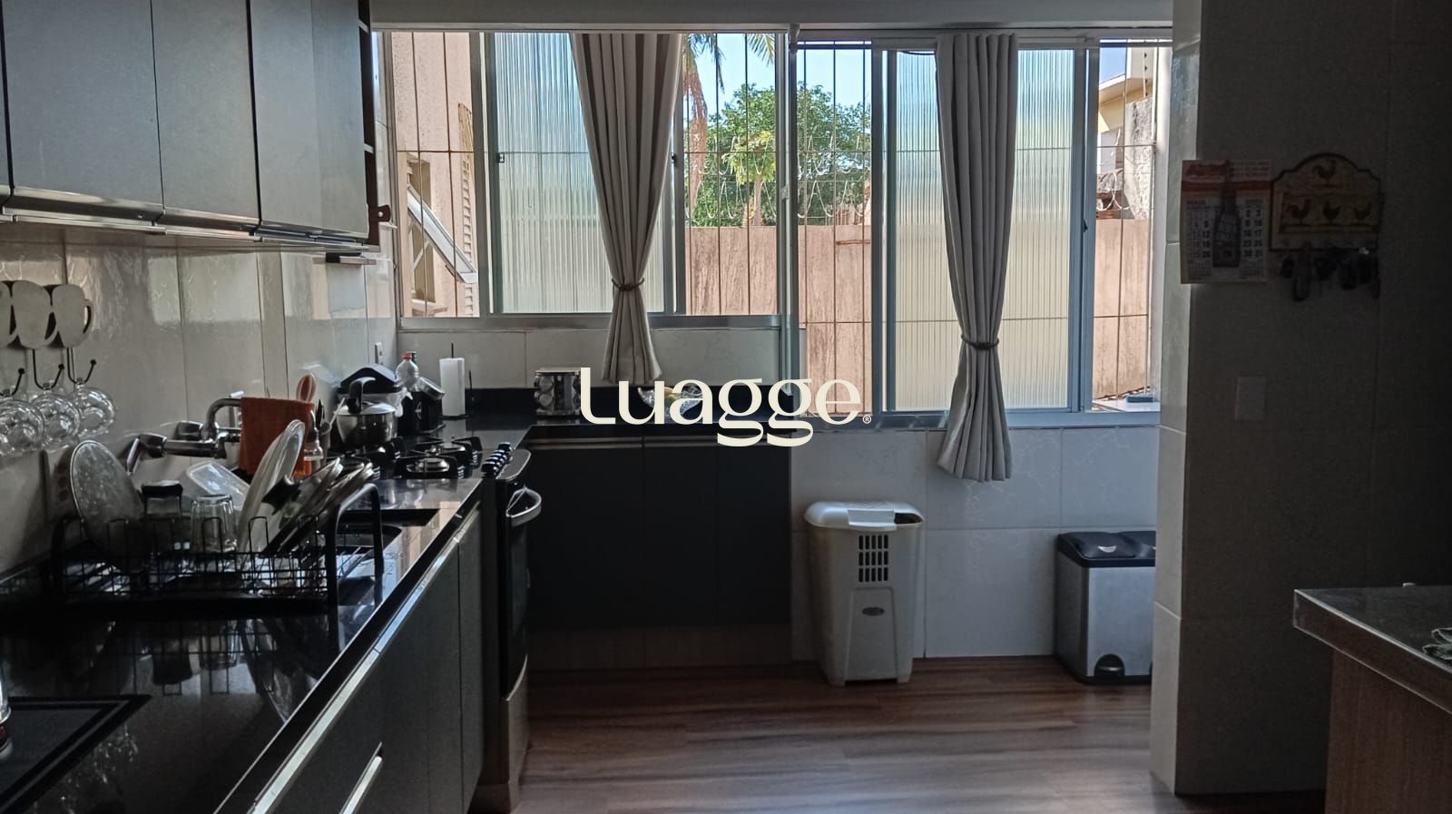 Apartamento à venda com 3 quartos, 107m² - Foto 7