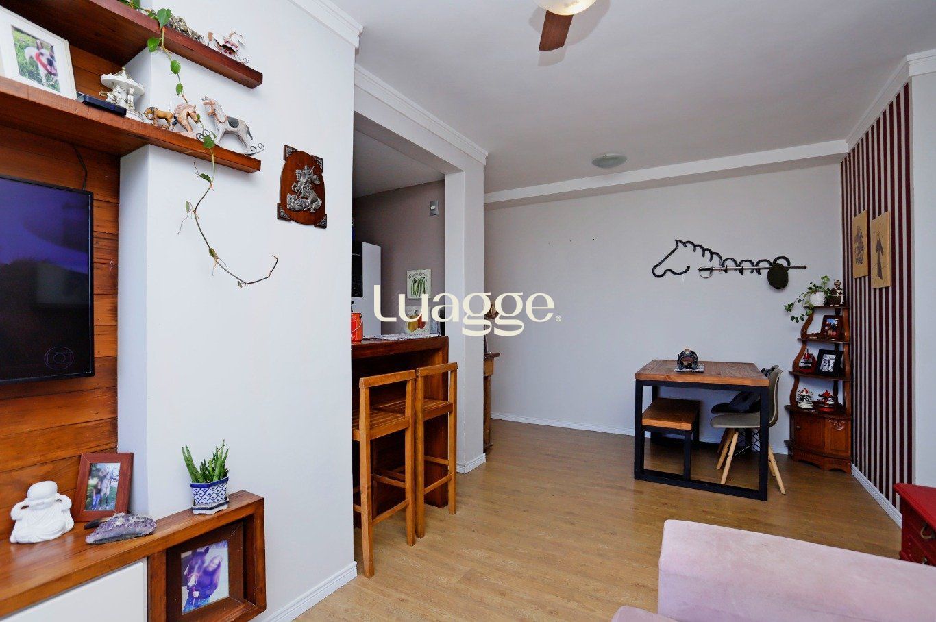 Apartamento à venda com 2 quartos, 60m² - Foto 3