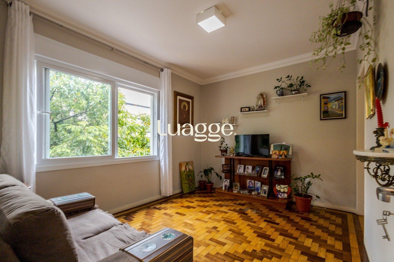 Apartamento à venda com 2 quartos, 70m² - Foto 1