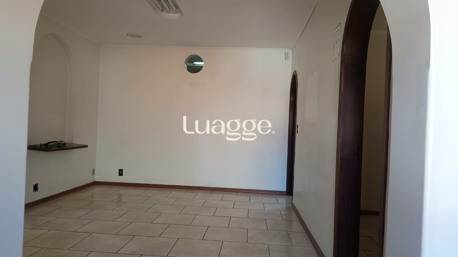 Casa à venda com 3 quartos, 352m² - Foto 8