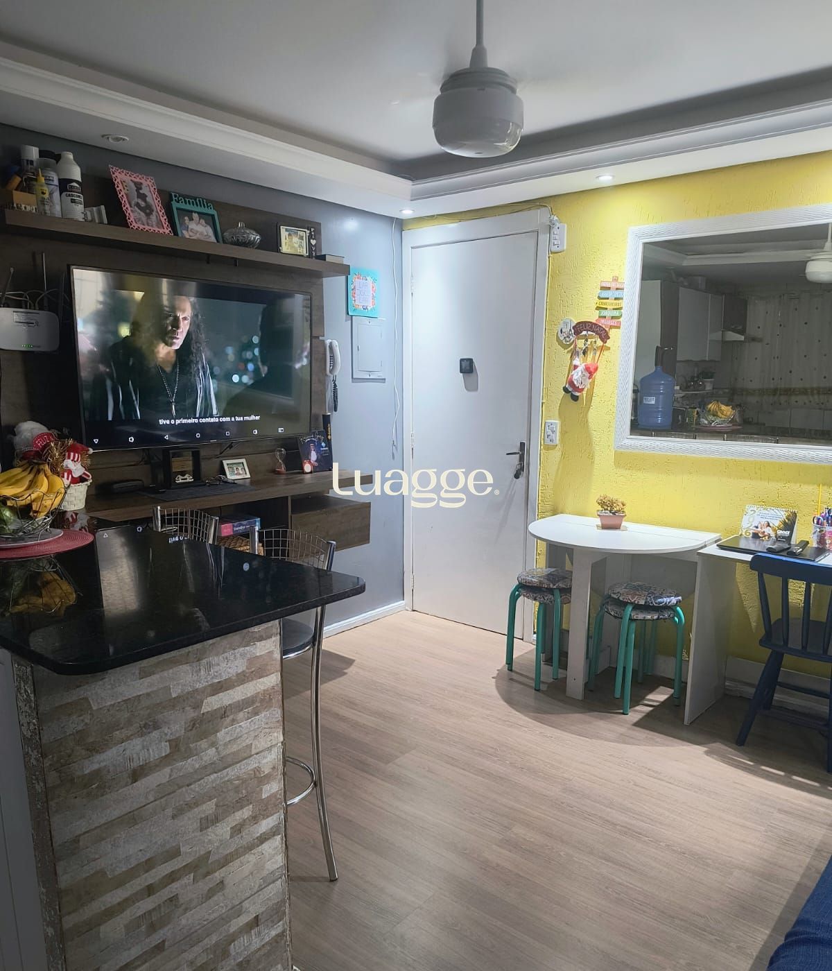 Apartamento térreo de 2 quartos e 1 vaga no bairro Vila Nova.