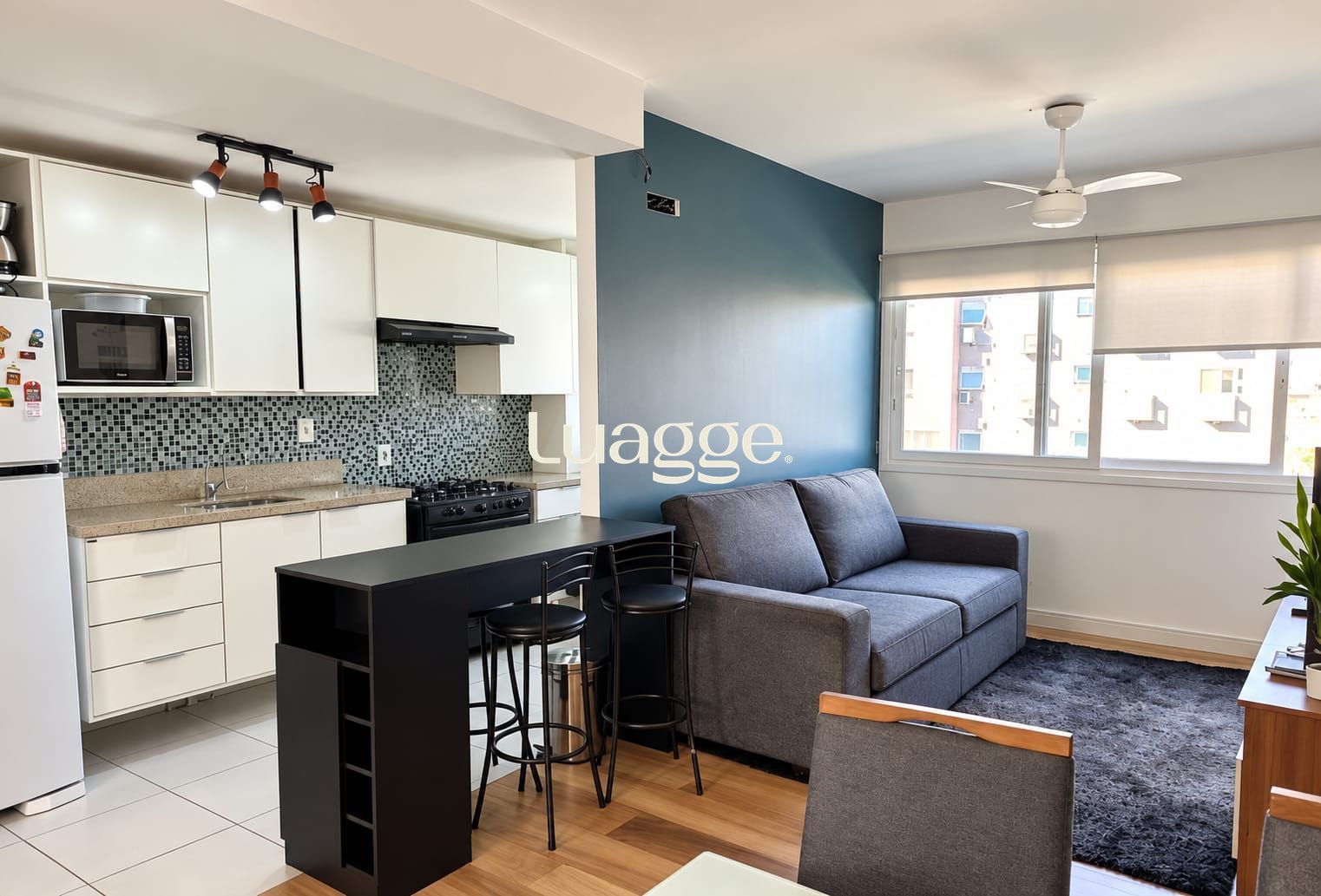 Apartamento de 2 quartos, suíte,elevador, 1 vaga no bairro São Sebastião.