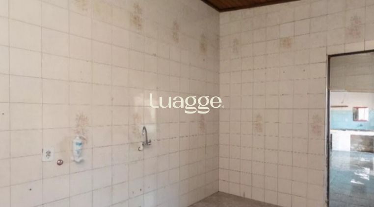 Casa à venda com 3 quartos, 53m² - Foto 9