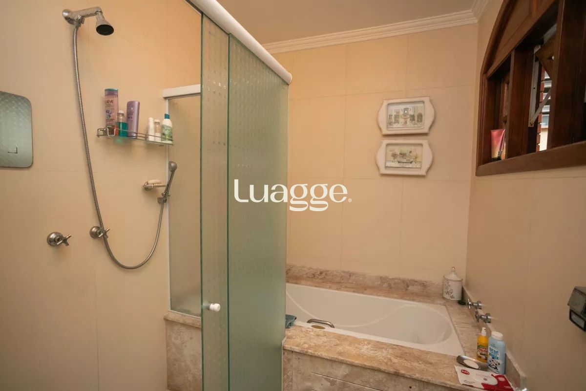 Casa à venda com 4 quartos, 281m² - Foto 29