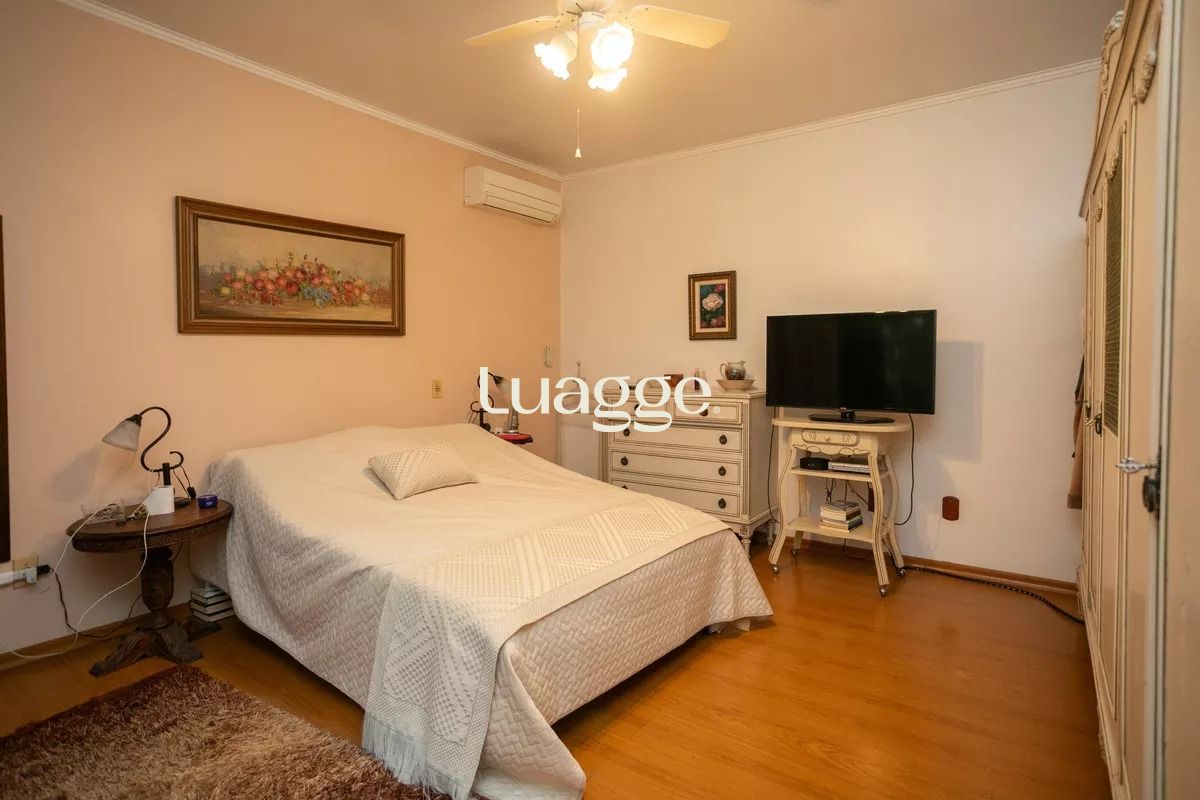 Casa à venda com 4 quartos, 281m² - Foto 22