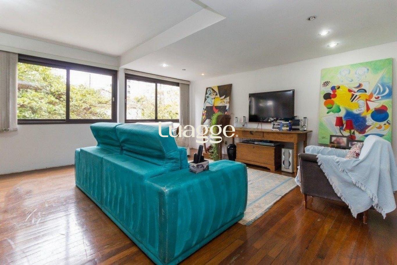 Apartamento à venda com 3 quartos, 143m² - Foto 1