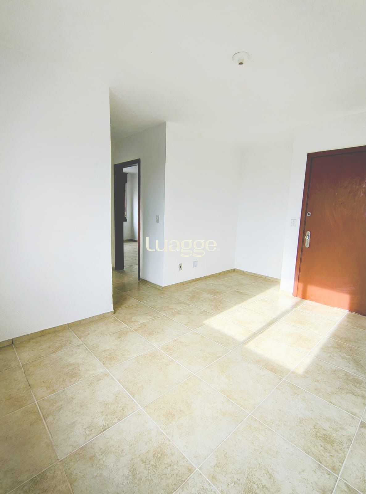 Apartamento com 66 m2 localizado na Rua Abaeté no Bairro Sarandi