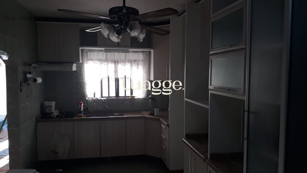 Sítio à venda com 3 quartos, 230m² - Foto 33