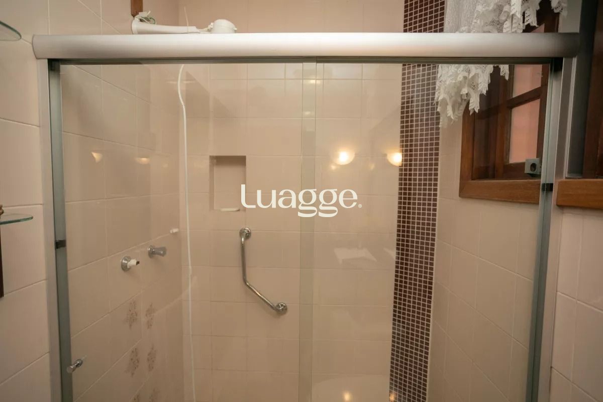 Casa à venda com 4 quartos, 281m² - Foto 27