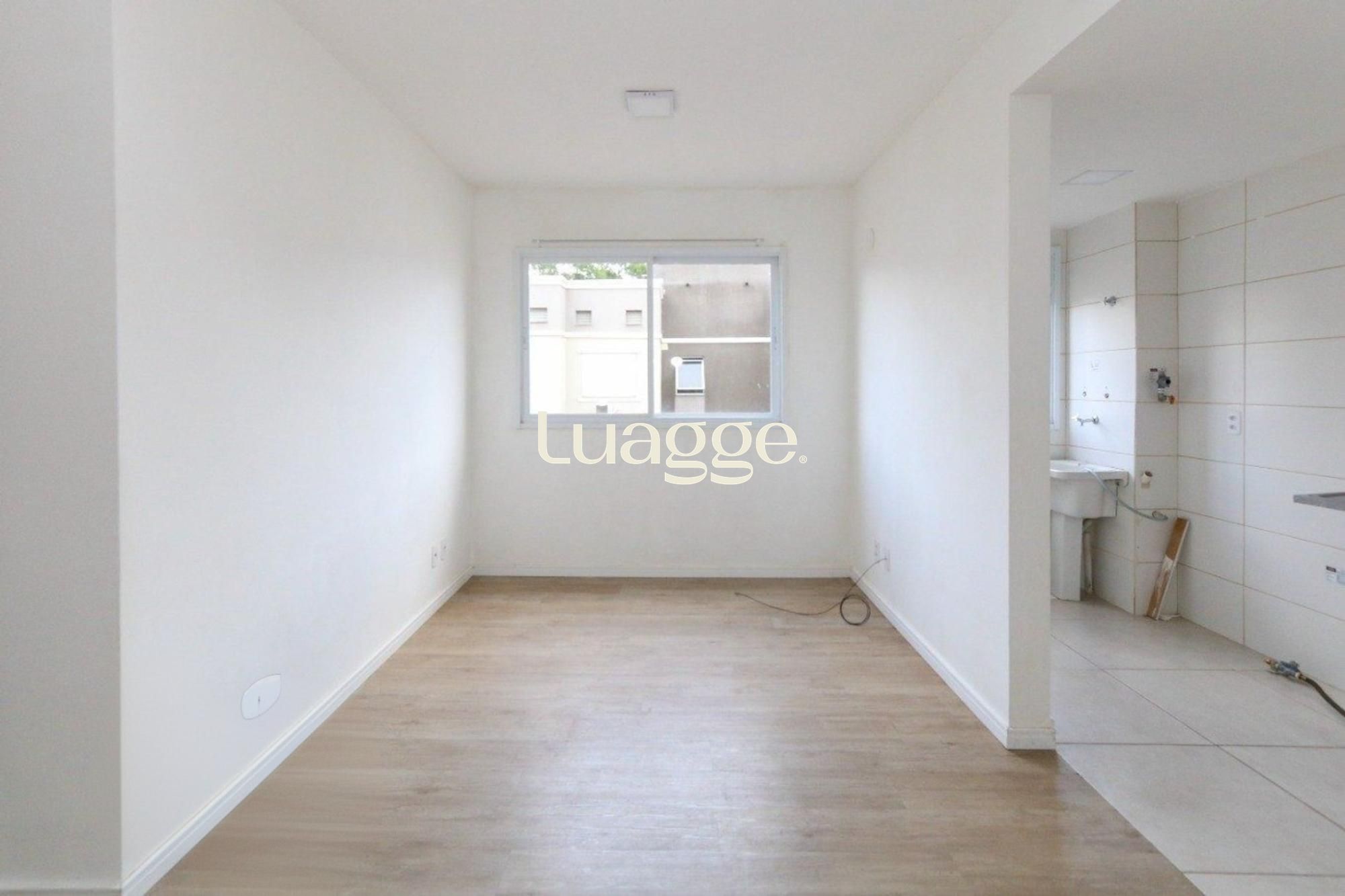 Apartamento de 2 dormitórios, elevador, 1 vaga de garagem em Canoas.
