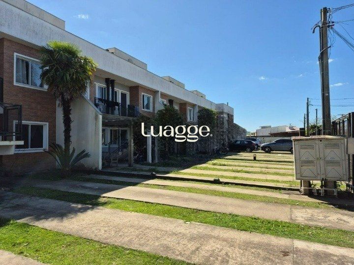 Apartamento de 2 dormitórios, 2 vagas de garagem no Bairro Olaria em Canoas.