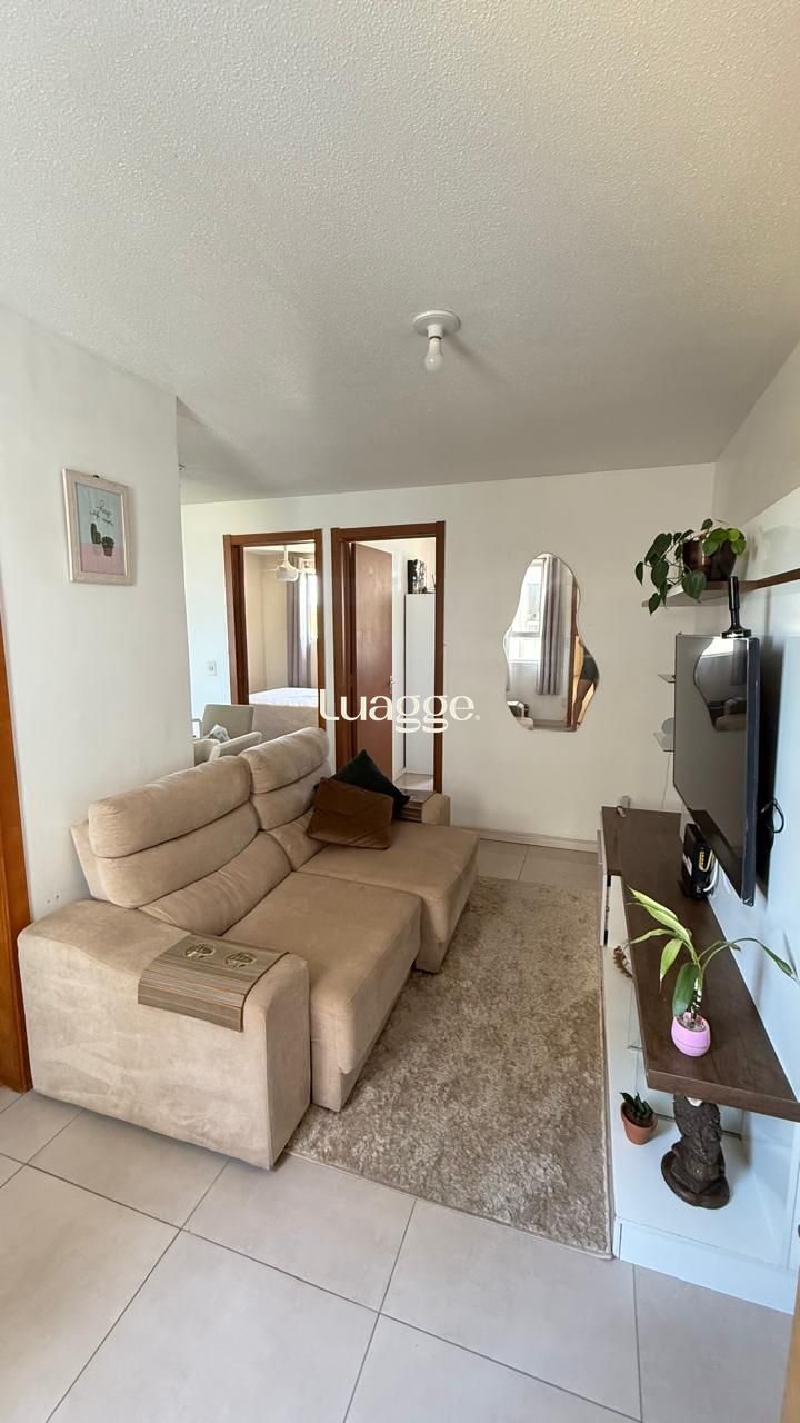 Apartamento semi mobiliado de 2 quartos e 1 vaga no bairro Rubem Berta
