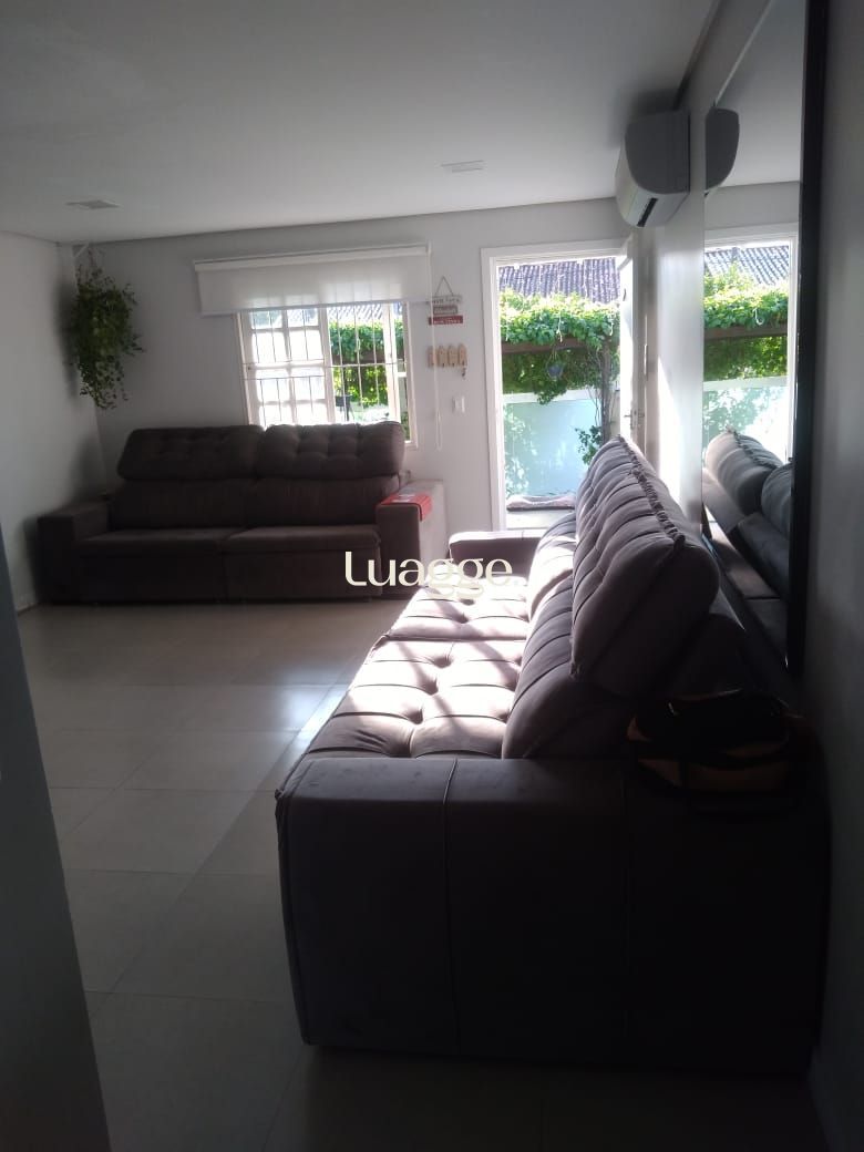 Casa à venda com 3 quartos, 63m² - Foto 5