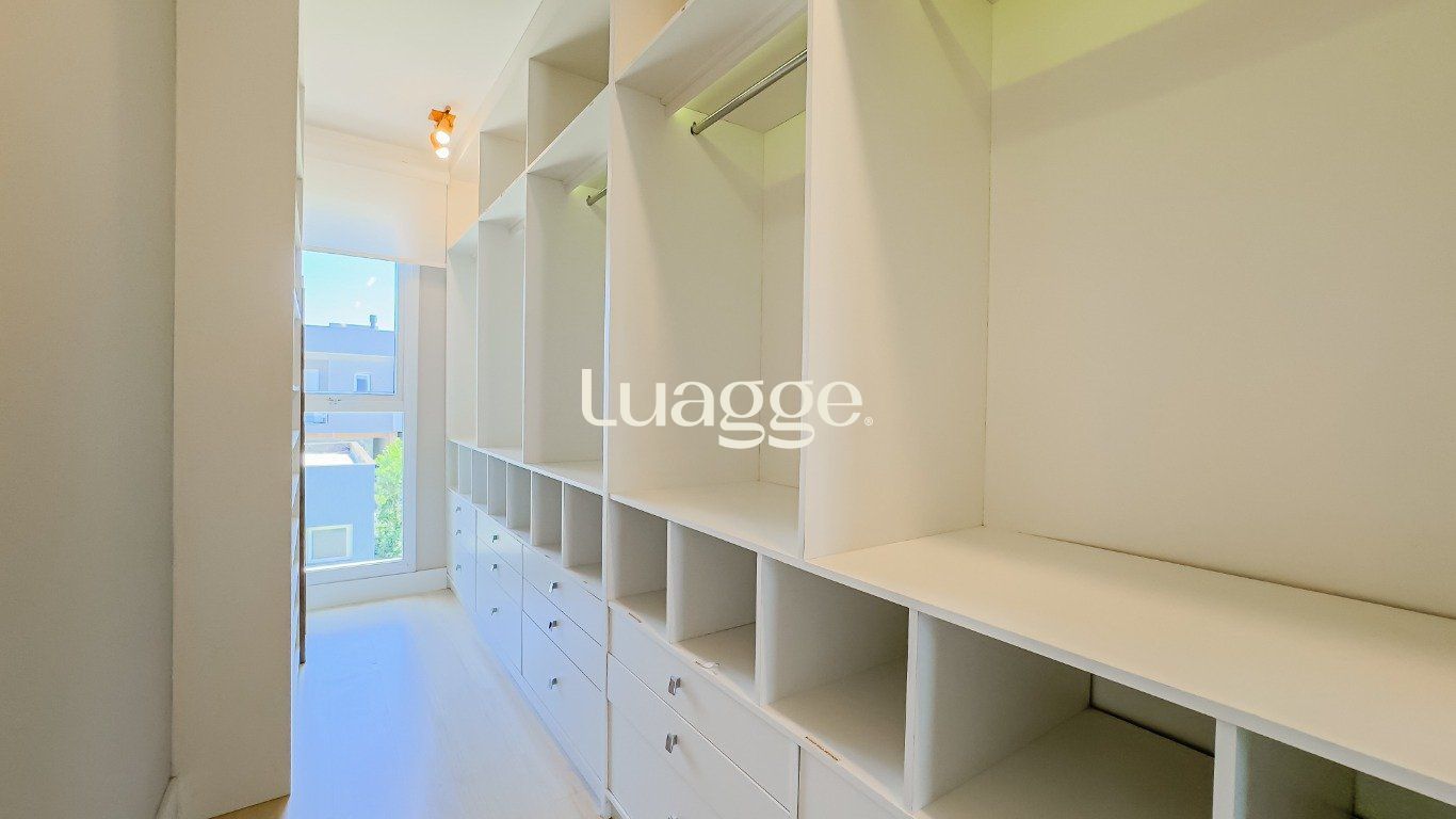 Casa de Condomínio à venda com 3 quartos, 236m² - Foto 34