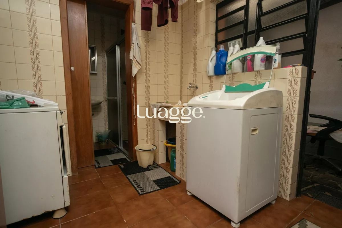 Casa à venda com 4 quartos, 281m² - Foto 37