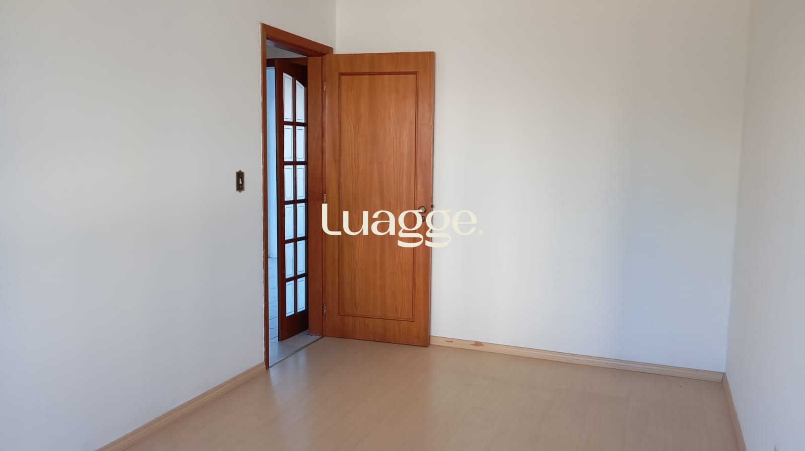 Apartamento à venda com 3 quartos, 131m² - Foto 3