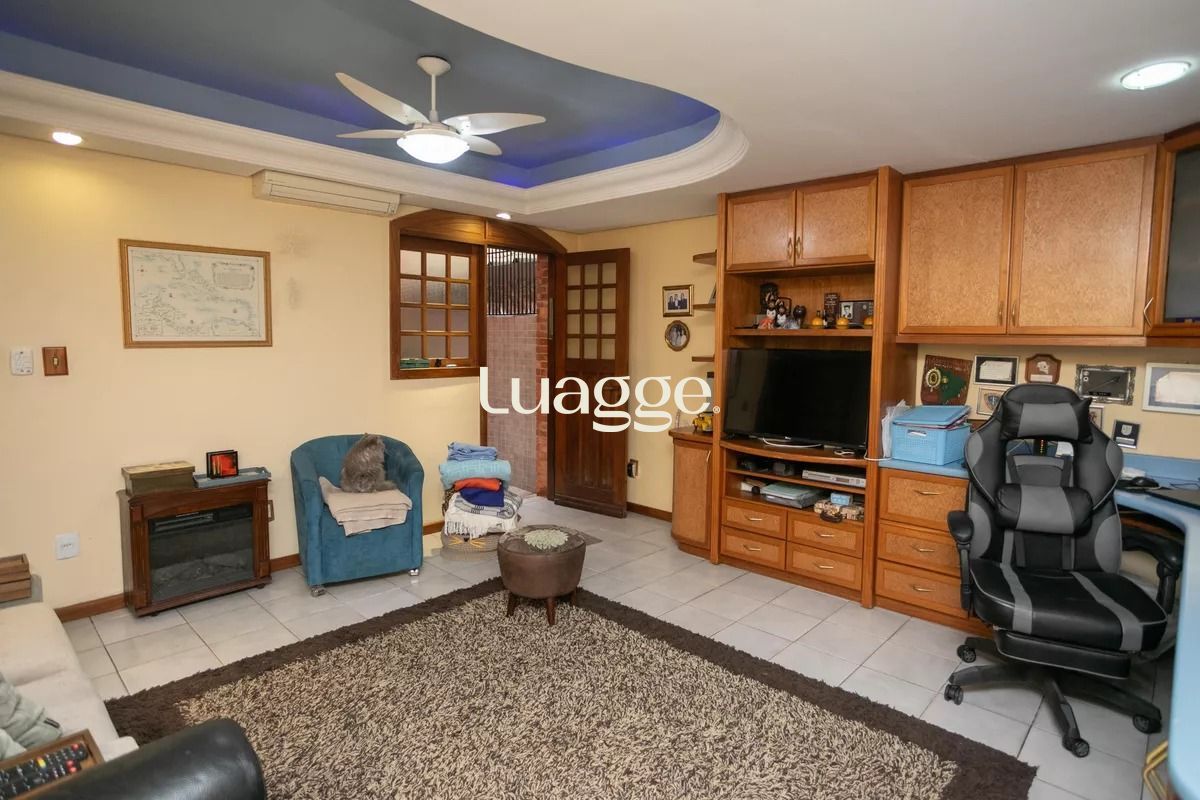 Casa à venda com 4 quartos, 281m² - Foto 40