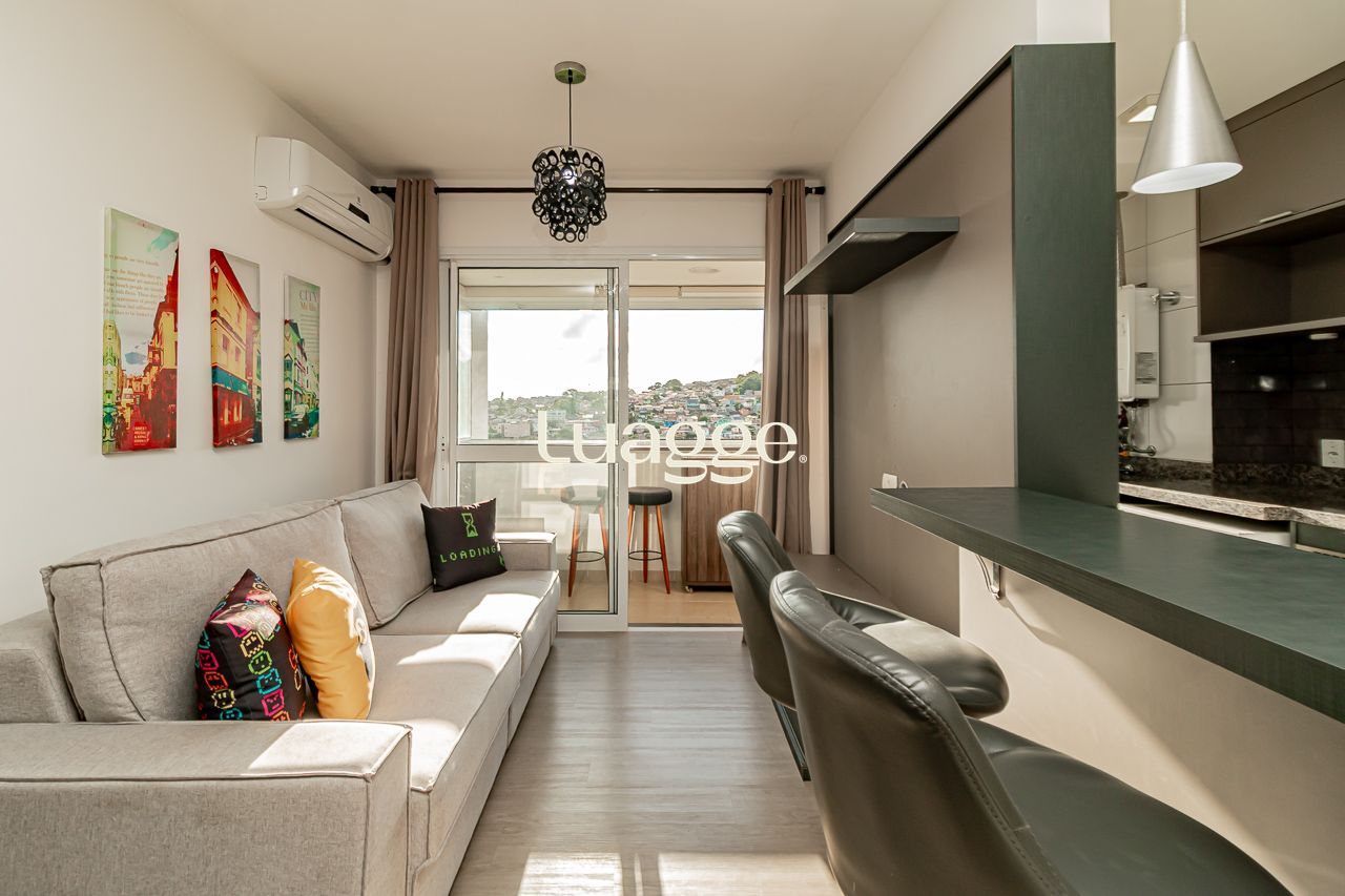 APARTAMENTO EM CONDOMINIO CLUBE 2 DORMITORIOS, 1 SUITE, COM VAGA ESCRITURADA;