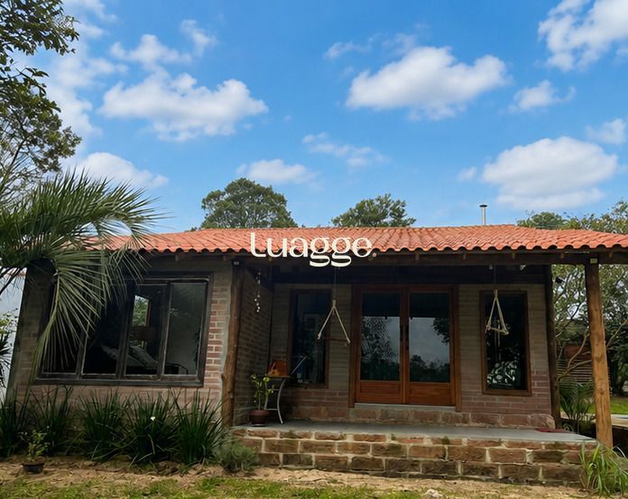 Casa de sítio à venda em Viamão com ampla área verde