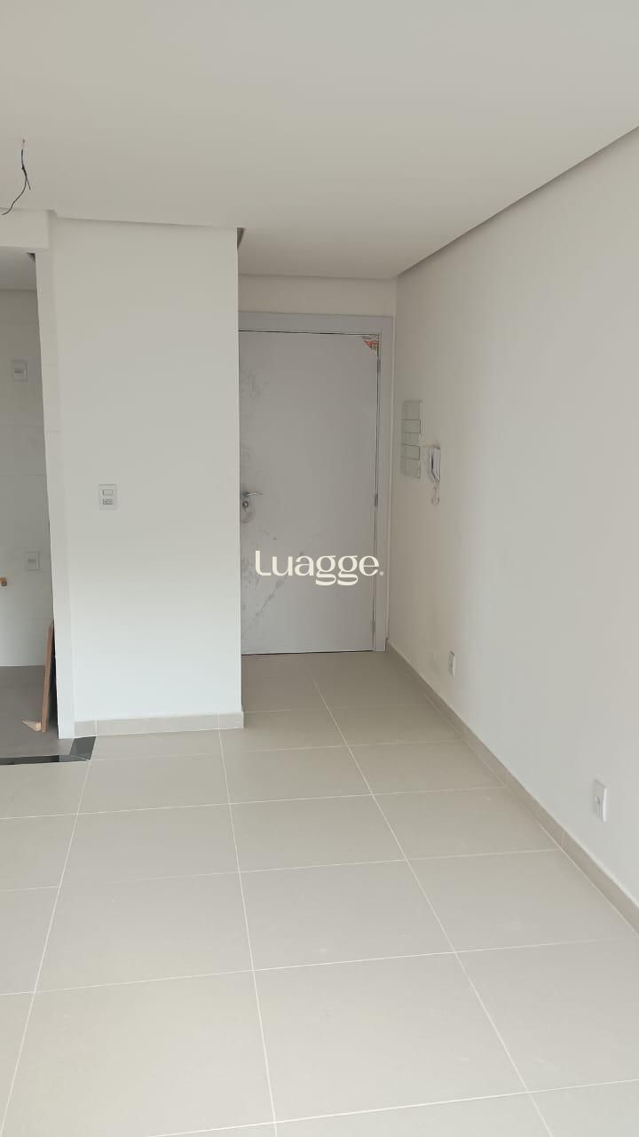 Apartamento à venda com 2 quartos, 92m² - Foto 4