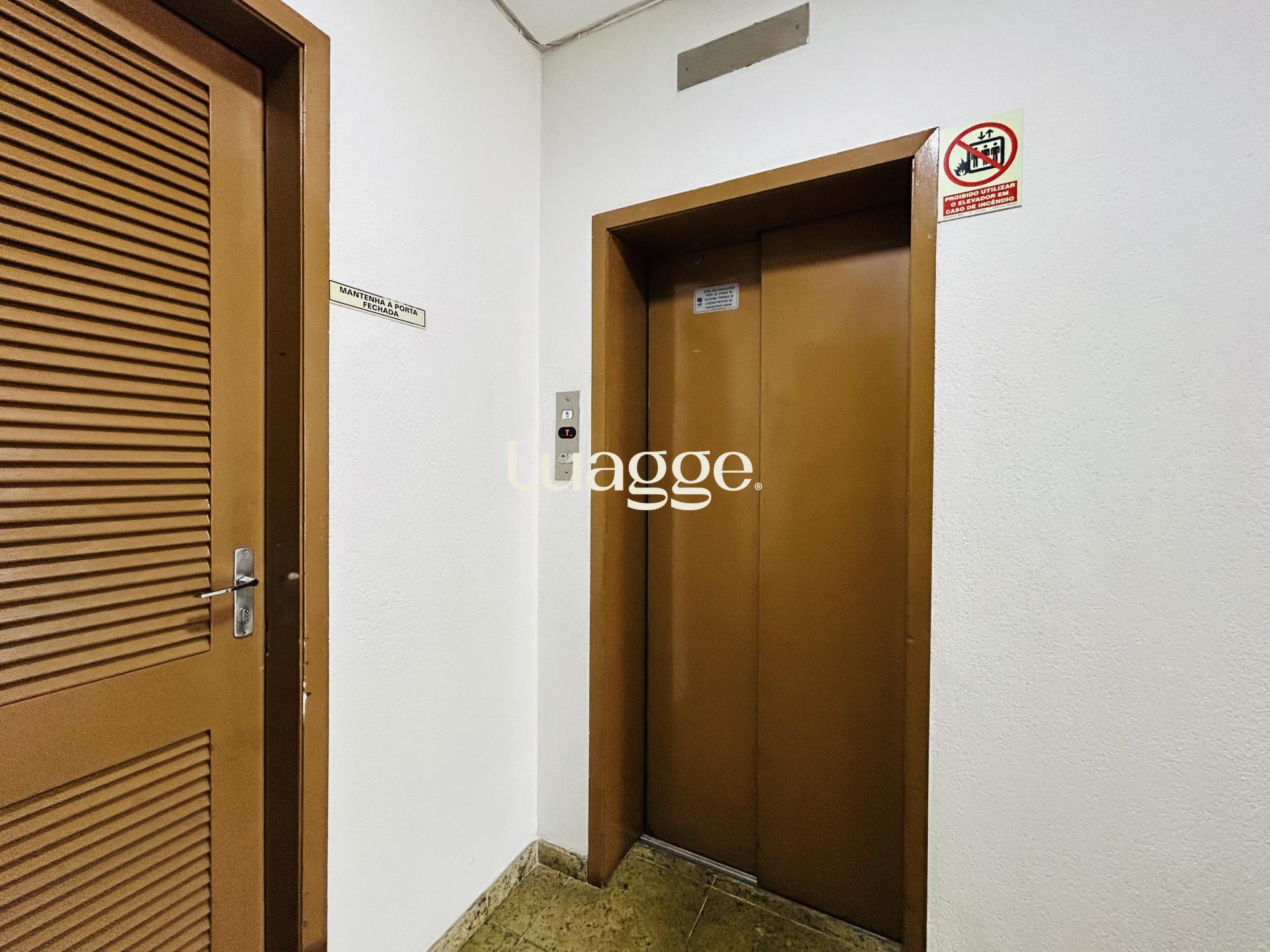 Conjunto Comercial-Sala à venda com 1 quarto, 26m² - Foto 14