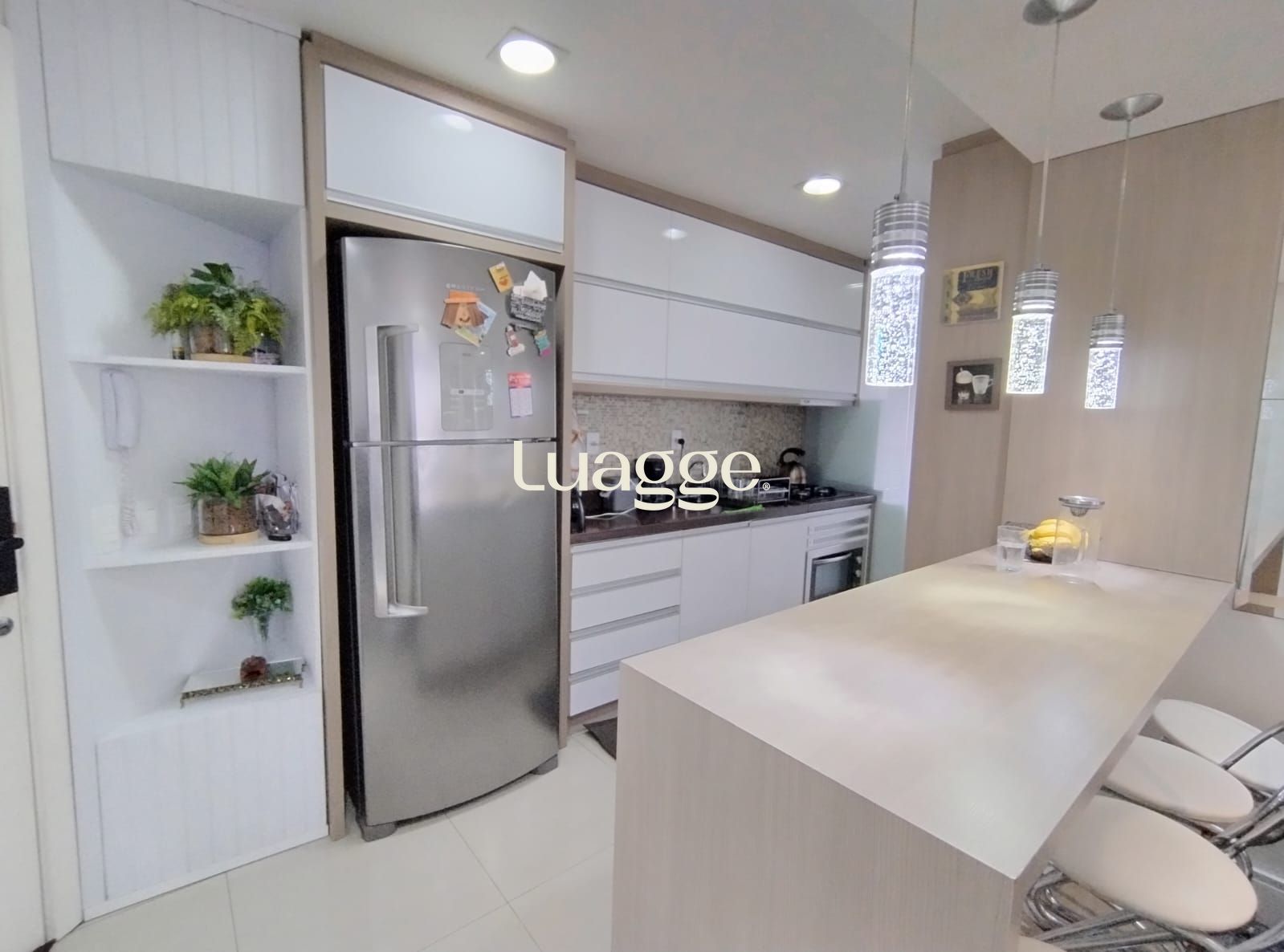 Apartamento à venda com 3 quartos, 89m² - Foto 1