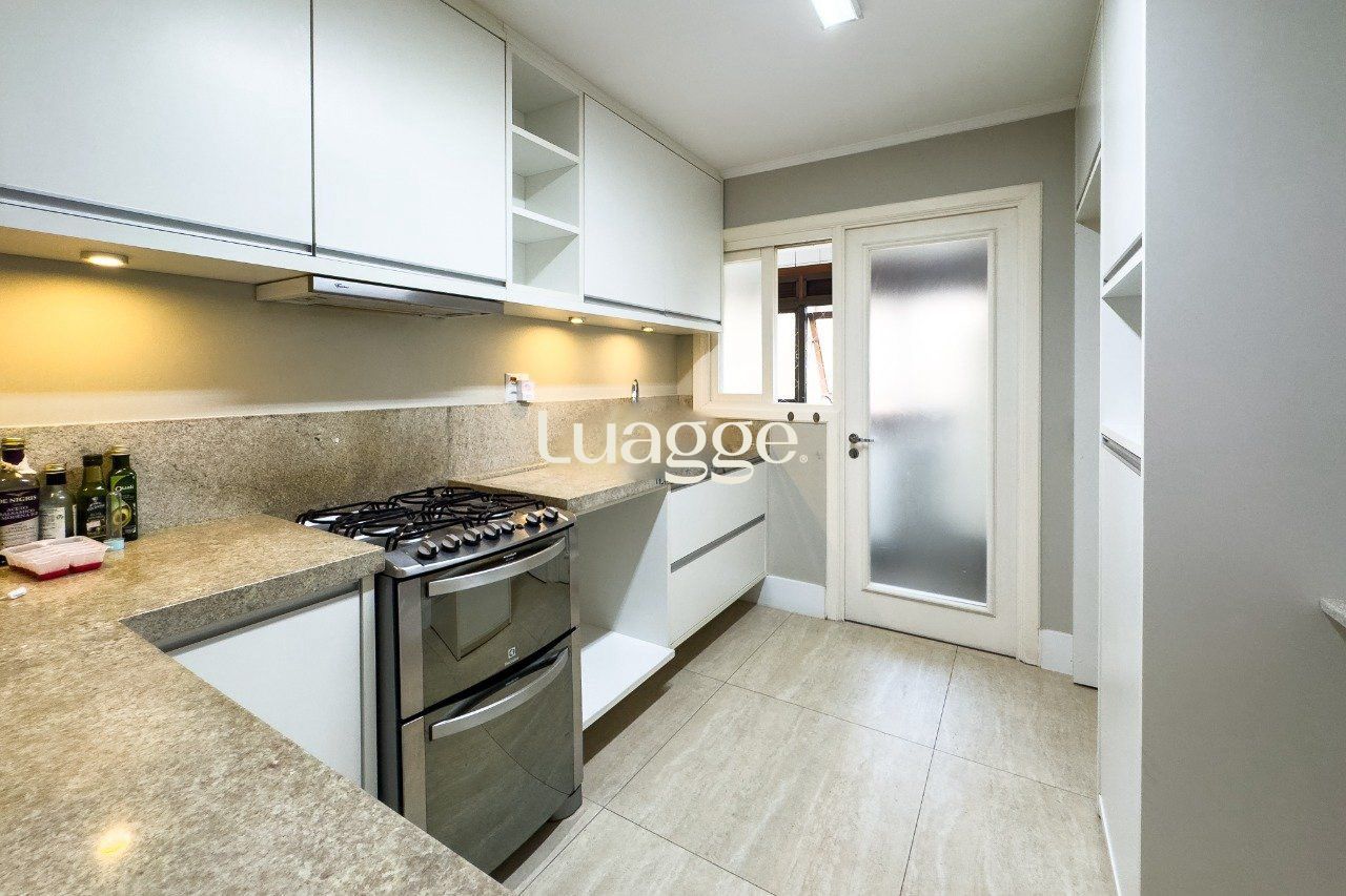 Cobertura à venda com 3 quartos, 230m² - Foto 5