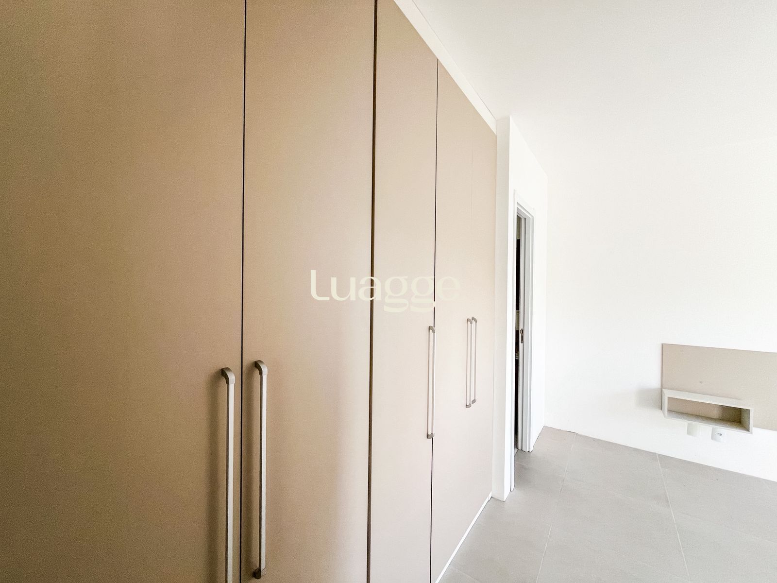 Apartamento à venda com 2 quartos, 65m² - Foto 14