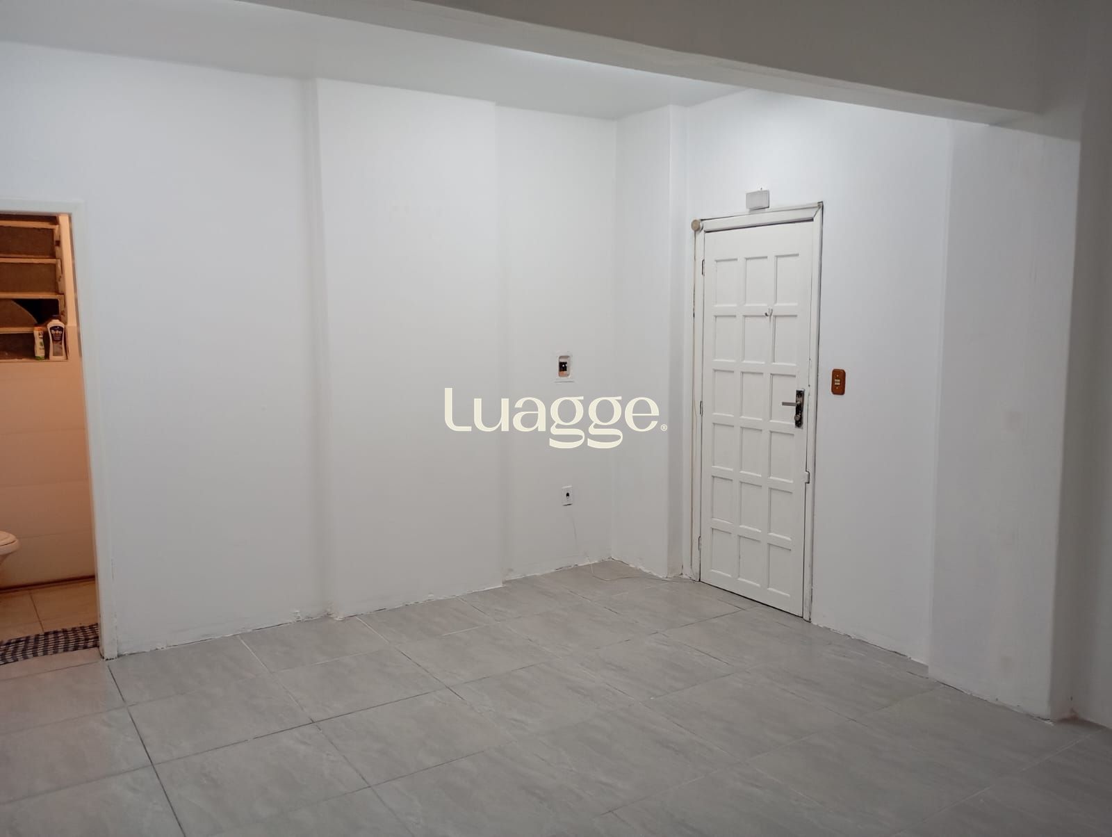 SALA COMERCIAL PARA VENDA NO CENTRO HISTÓRICO -  SALAR
