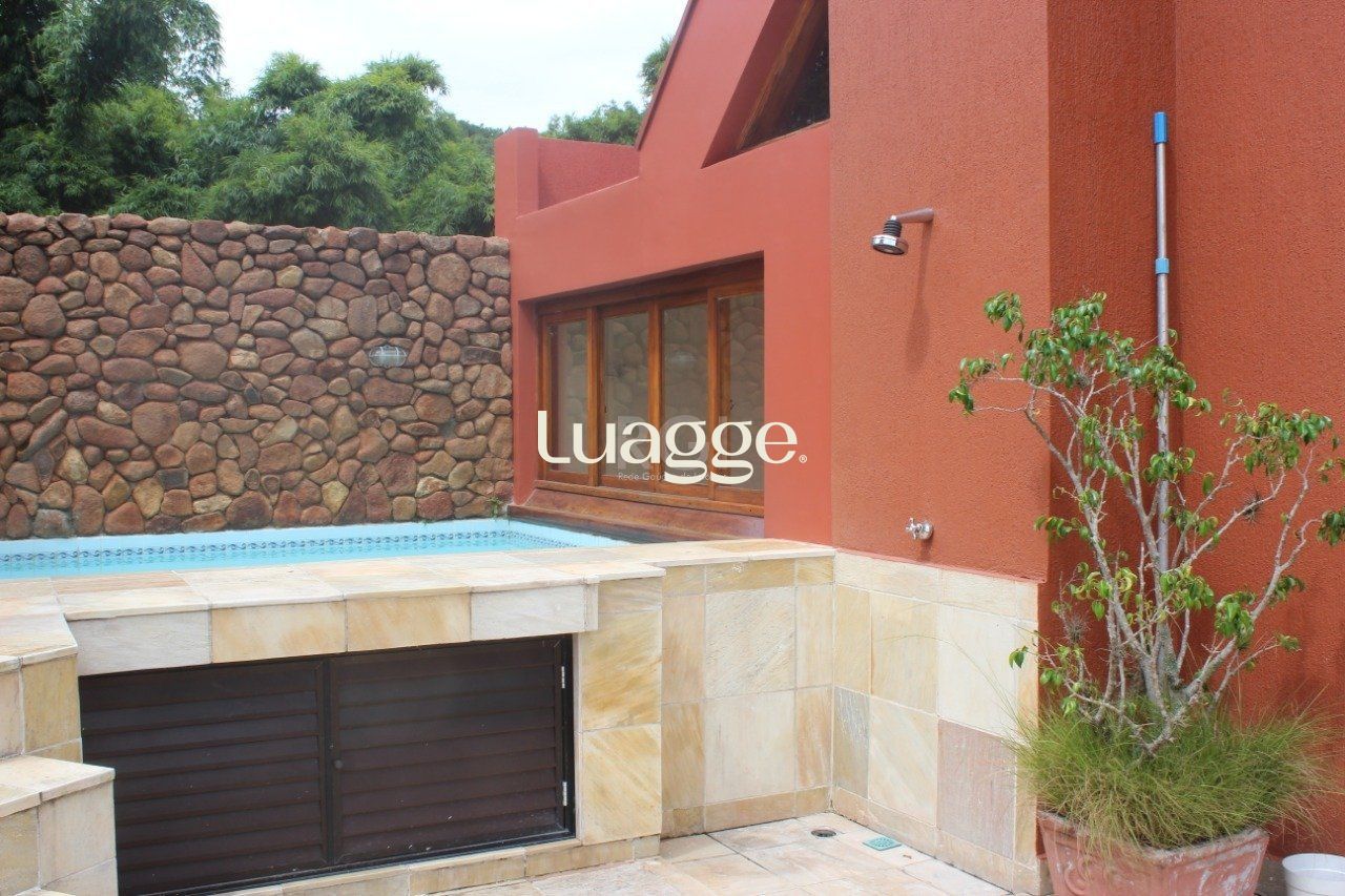 Casa de Condomínio à venda com 4 quartos, 381m² - Foto 4