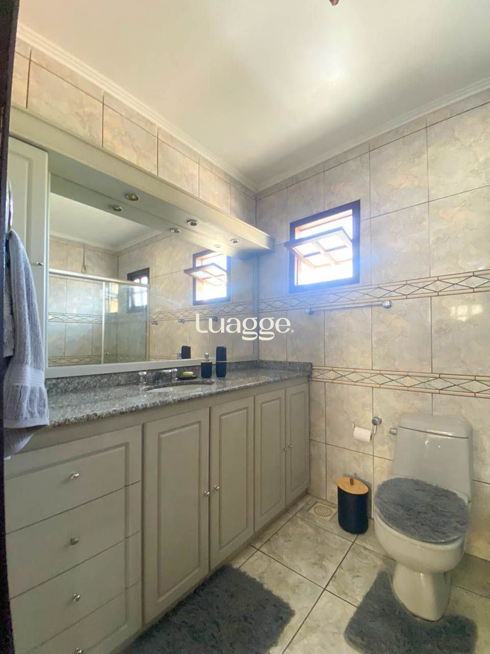 Casa à venda com 3 quartos, 219m² - Foto 19