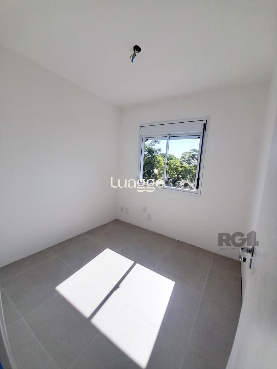 Apartamento à venda com 2 quartos, 69m² - Foto 4