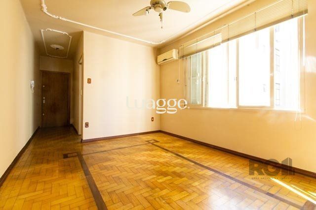 Apartamento à venda com 2 quartos, 74m² - Foto 2
