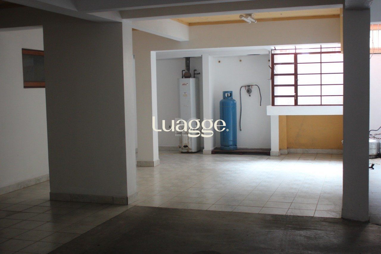 Casa de Condomínio à venda com 4 quartos, 381m² - Foto 33