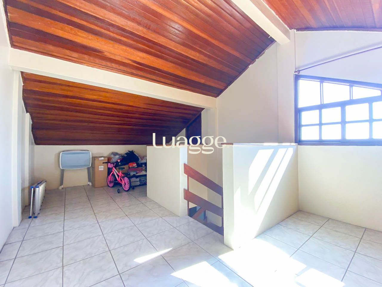 Casa à venda com 3 quartos, 219m² - Foto 22