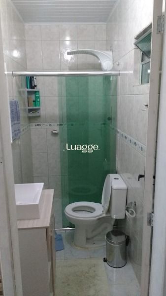 Casa à venda com 2 quartos, 59m² - Foto 9