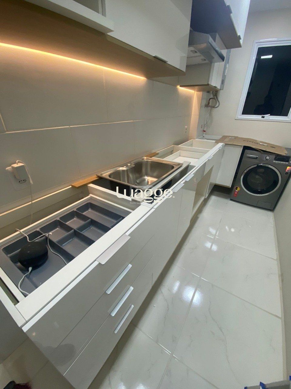 Apartamento à venda com 2 quartos, 53m² - Foto 3