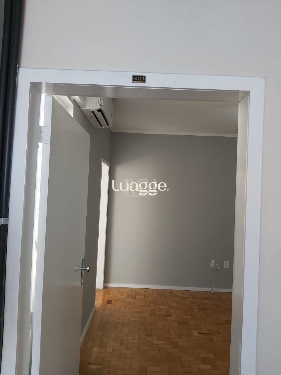 Apartamento à venda com 2 quartos, 75m² - Foto 4
