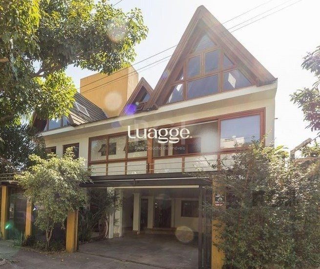 Sobrado à venda com 5 quartos, 655m² - Foto 1