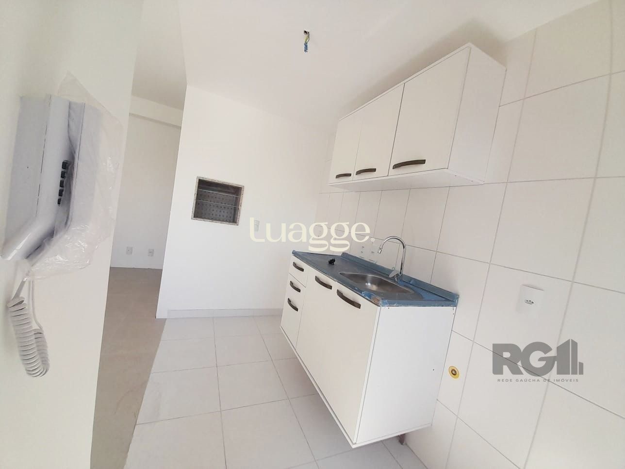 Apartamento à venda com 2 quartos, 69m² - Foto 2