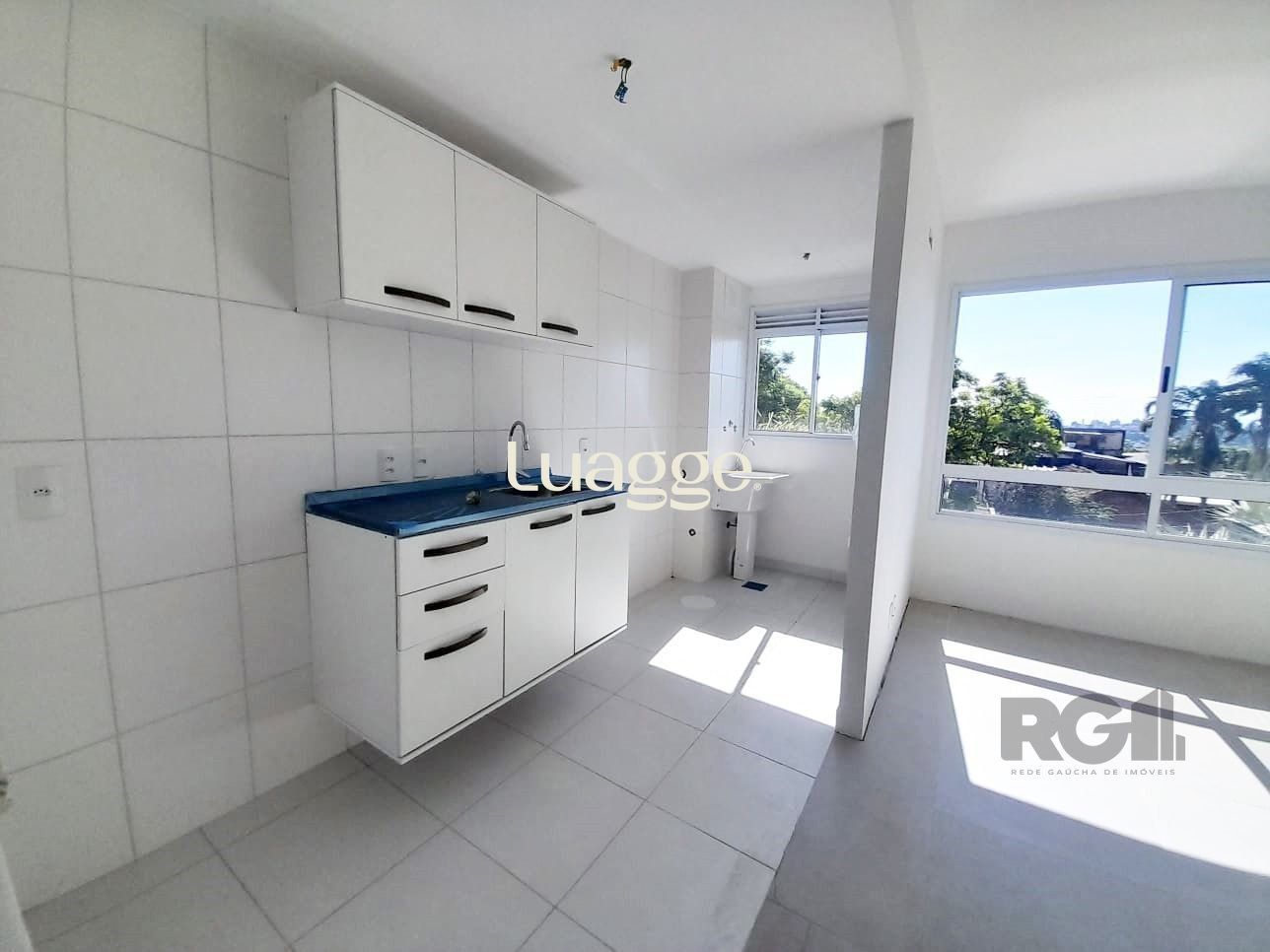 Apartamento à venda com 2 quartos, 69m² - Foto 3