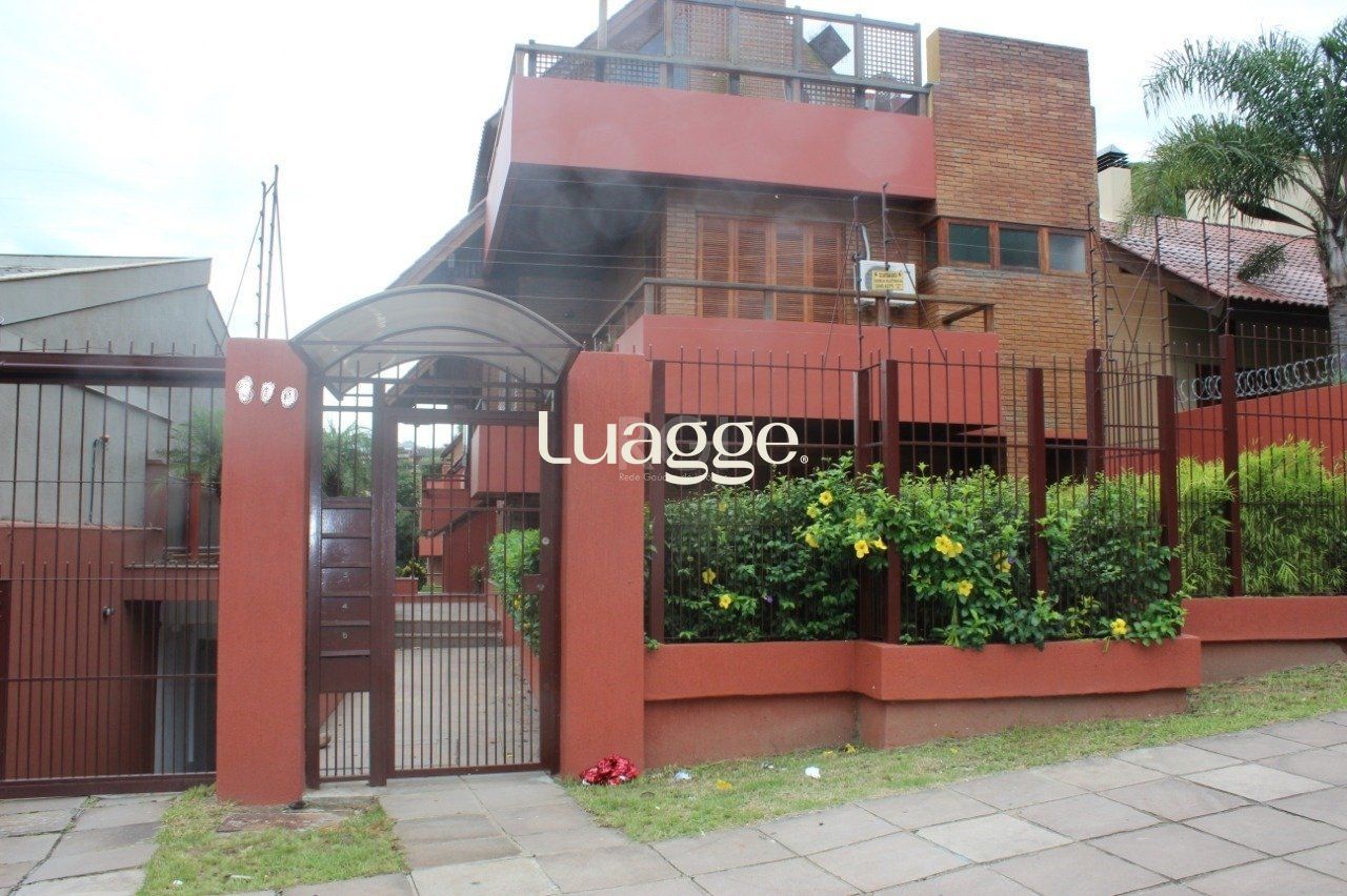 Casa de Condomínio à venda com 4 quartos, 381m² - Foto 1