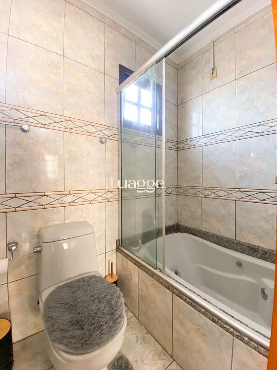 Casa à venda com 3 quartos, 219m² - Foto 20