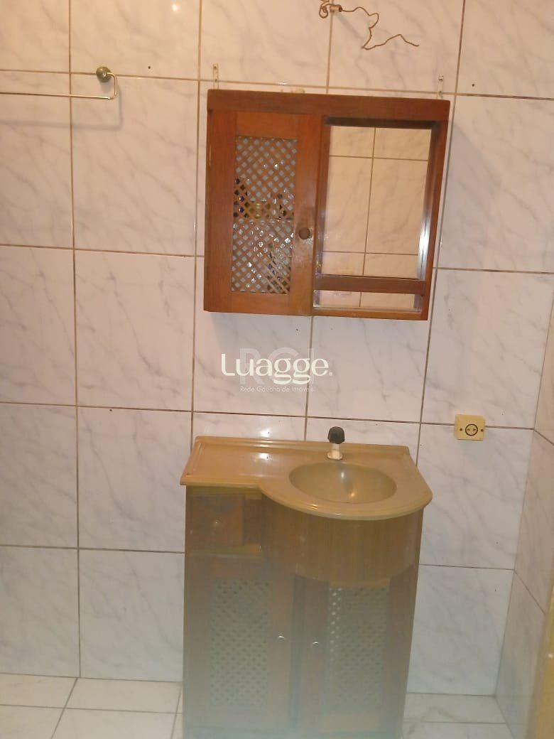 Casa à venda com 3 quartos, 221m² - Foto 9