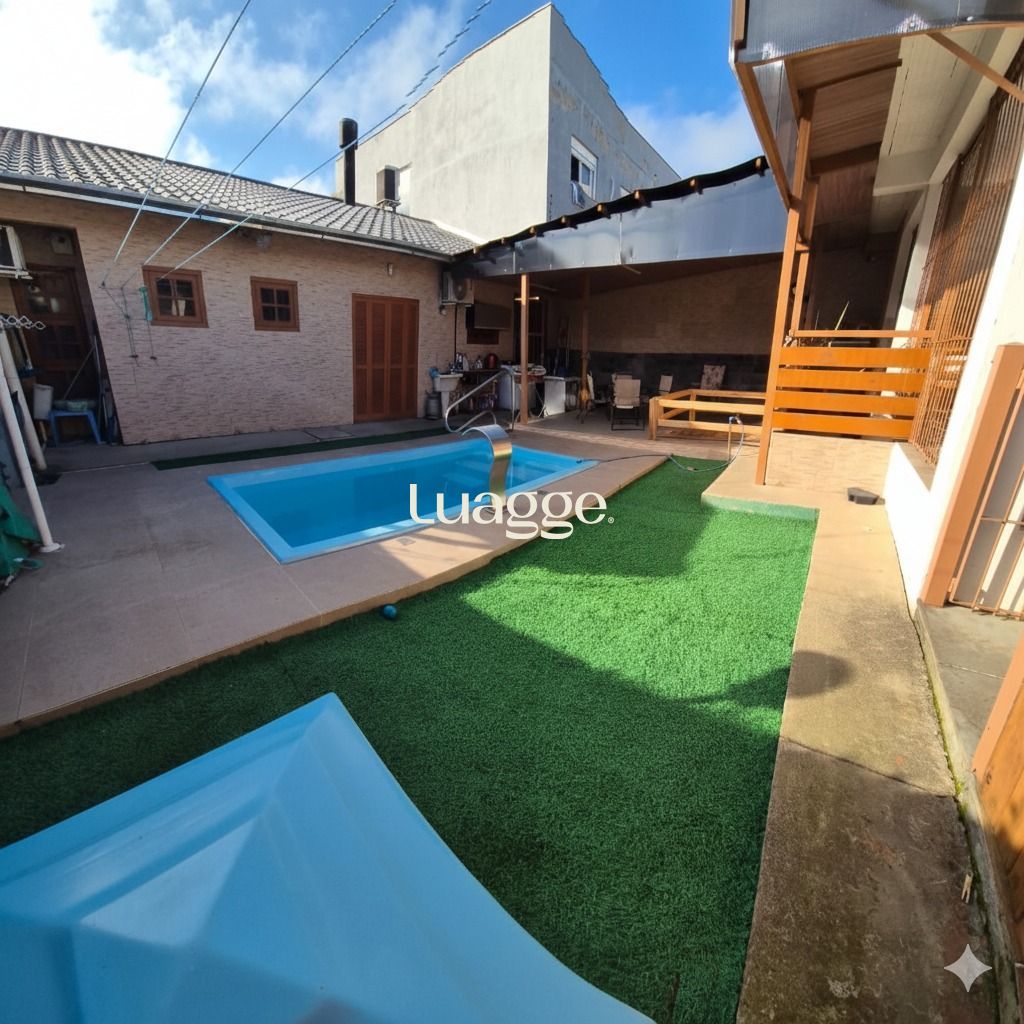 Casa à venda com 5 quartos, 149m² - Foto 2