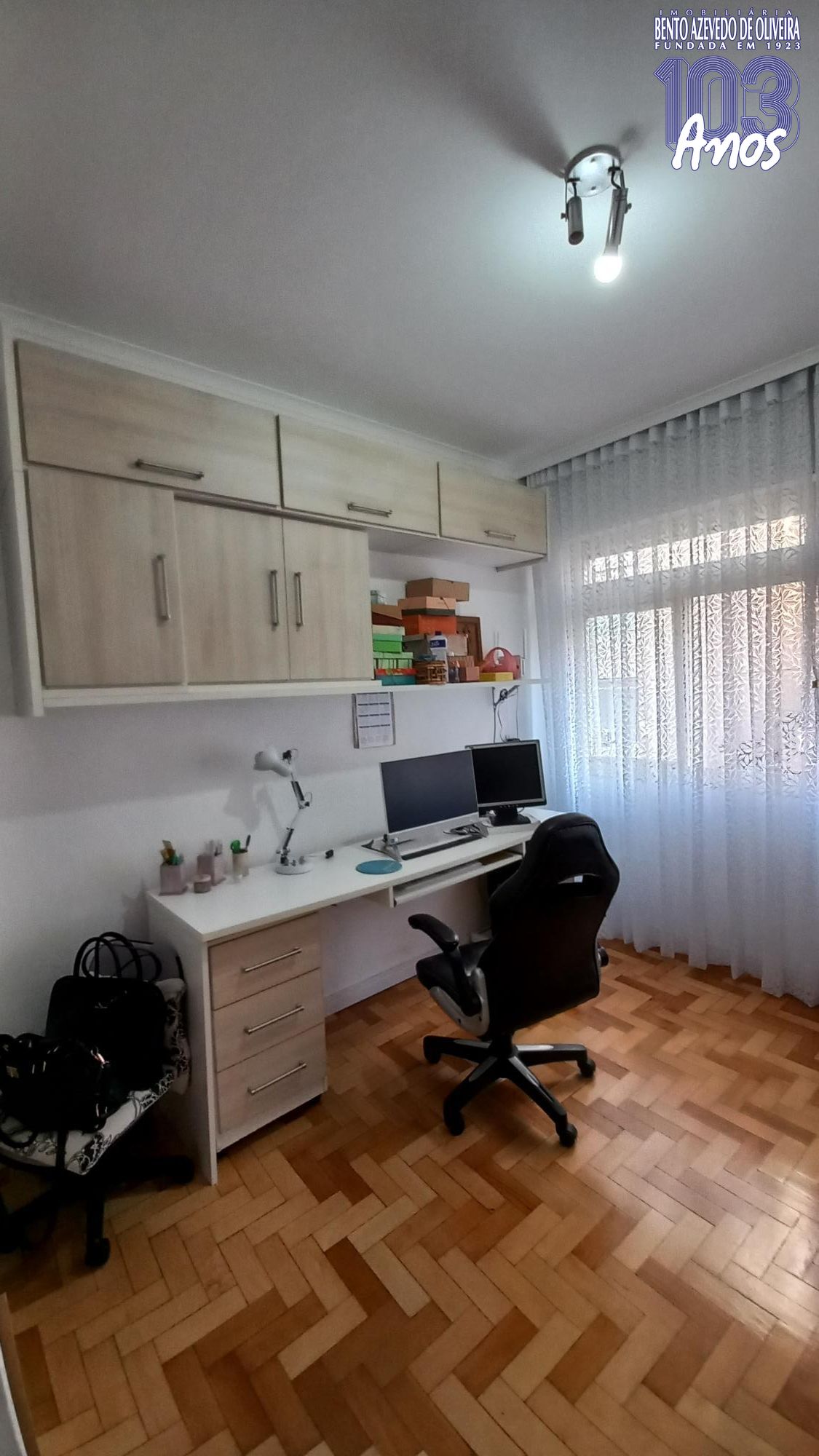 Dormitório 1 - (Escritório)
