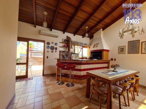 Cobertura, 3 quartos, 263 m² - Foto 1