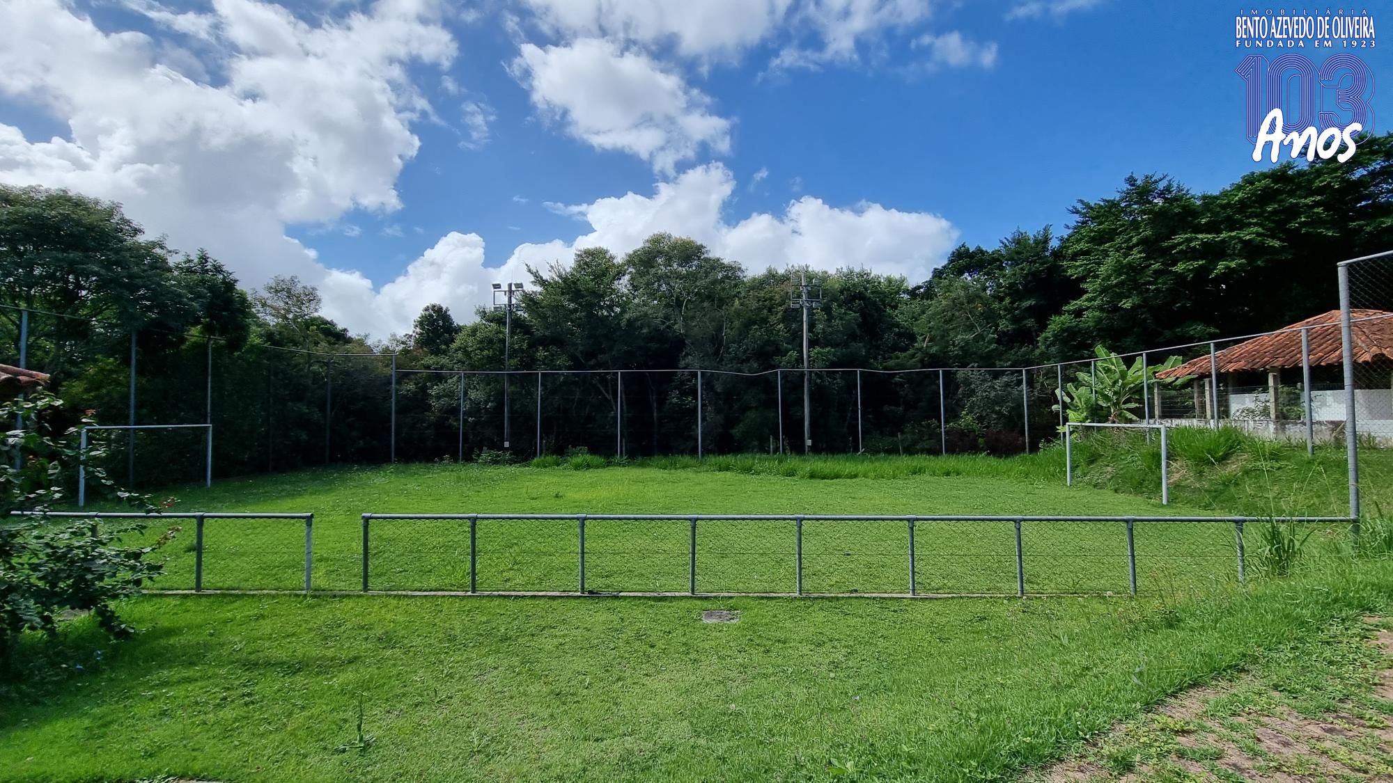 Campo de futebol na casa