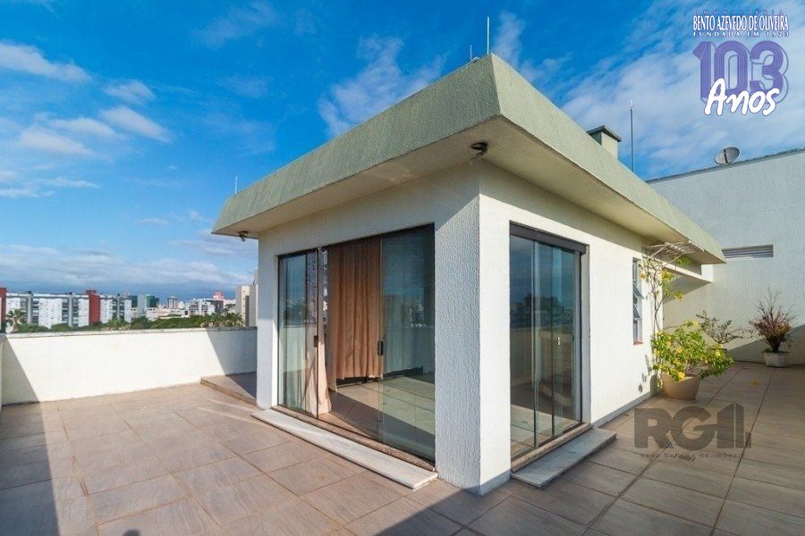 Cobertura, 3 quartos, 211 m² - Foto 1