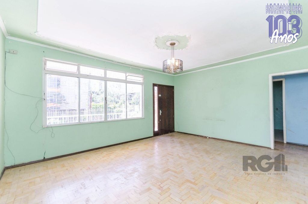 Casa, 3 quartos, 318 m² - Foto 1